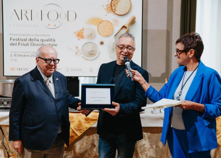 Andrea Canton riceve il Premio Pordenone ArtandFood alla carriera